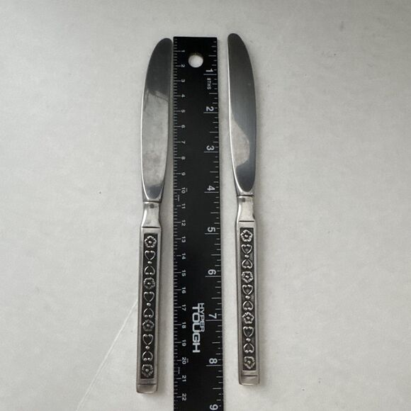 2 Dinner Knives Gorham HACIENDA Stainless Glossy Black Accent Silverware VTG - Picture 3 of 7